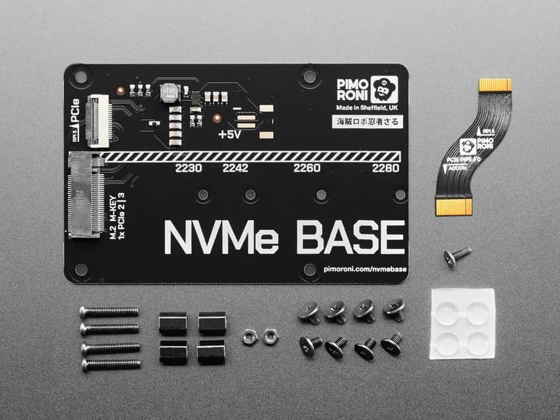 База Pimoroni NVMe для Raspberry Pi 5