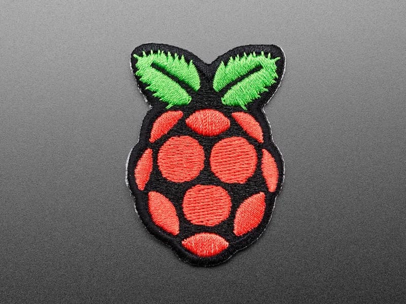 Нашивка со значком навыков Raspberry Pi