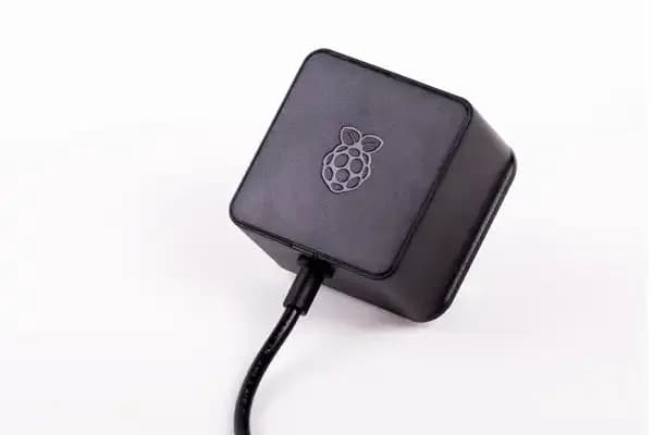 Блок питания Raspberry Pi® 27 Вт USB-C — черный