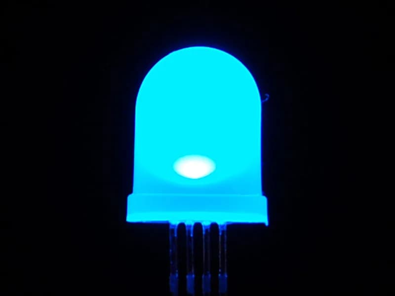 Рассеянный RGB (трехцветный) светодиод 10 мм (10 шт.) Общий анод