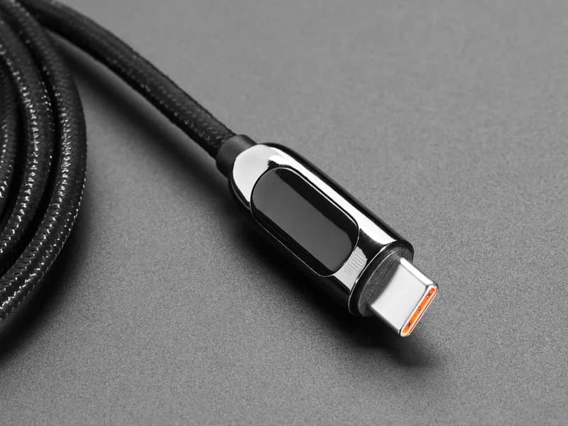 Кабель USB C — USB C с дисплеем мощностью 100 Вт — 1 метр, черный тканый