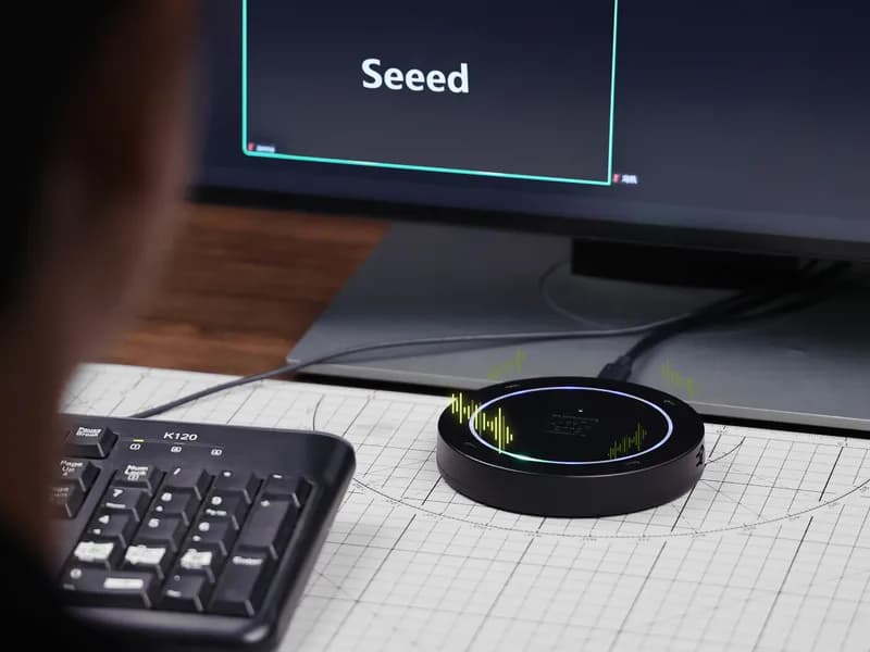 reSpeaker XMOS XVF3800 в футляре — массив из 4 микрофонов на базе искусственного интеллекта для четкой передачи голоса даже в шуме