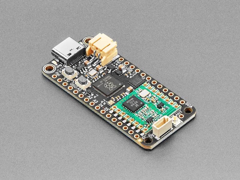Пакетная радиосвязь Adafruit Feather RP2040 RFM69 — 868 или 915 МГц RadioFruit и STEMMA QT