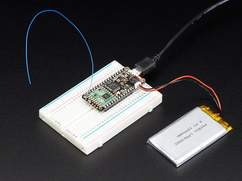 Пакетная радиосвязь Adafruit Feather M0 RFM69HCW - 433 МГц RadioFruit