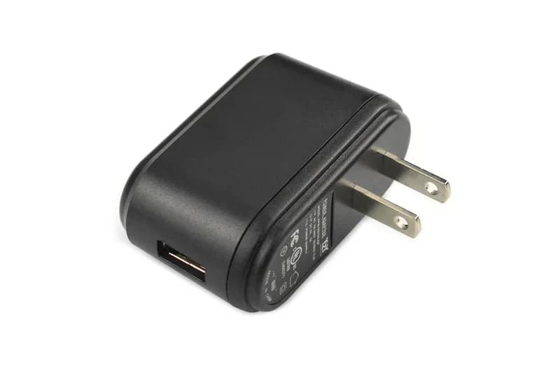 Подключите Arduino в любом месте с помощью USB-зарядного устройства на 5 В!