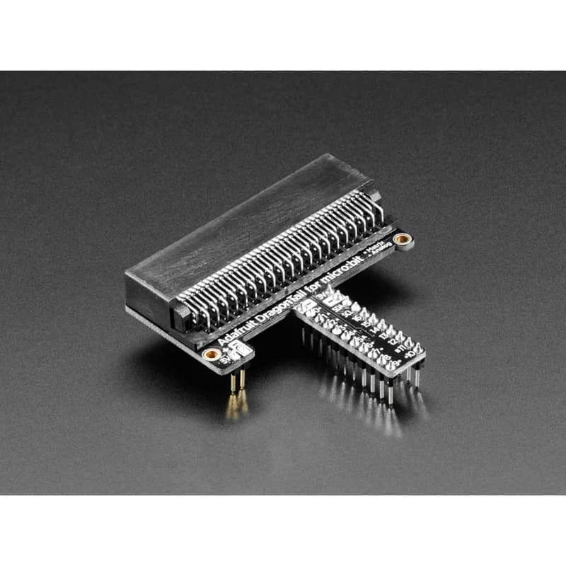 Adafruit DragonTail для micro:bit - в полной сборке
