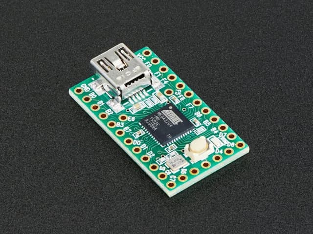 Teensy (USB-плата разработчика ATmega32u4) 2.0