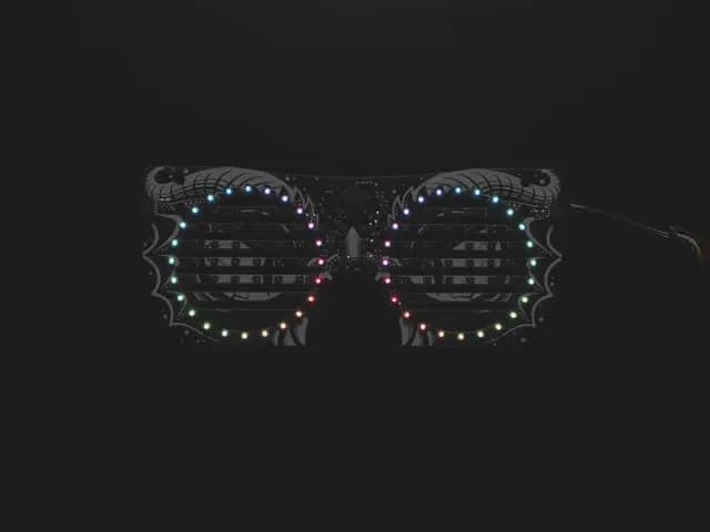Передняя панель светодиодных очков Adafruit — 116 светодиодов RGB с драйвером I2C