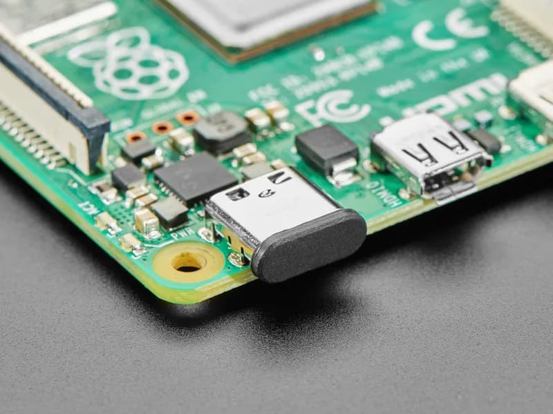 Силиконовые пылезащитные вставки USB C — упаковка 10 шт.
