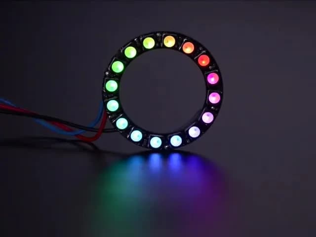NeoPixel Ring - 16 светодиодов RGBW x 5050 со встроенными драйверами